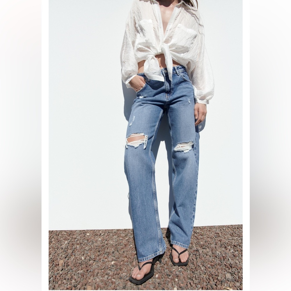 Zara Mid Rise Straight Distressed Women Jeans